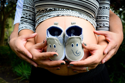 Estudio de Fotos Hola Fotografía | Sesiones Embarazo | Bebés | Newborn | Bautizo Puebla