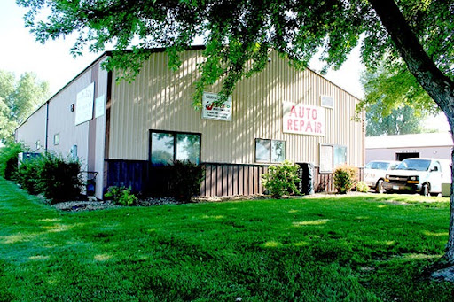Auto Repair Shop «Carlson Auto Truck Inc», reviews and photos, 635 Spiral Blvd, Hastings, MN 55033, USA
