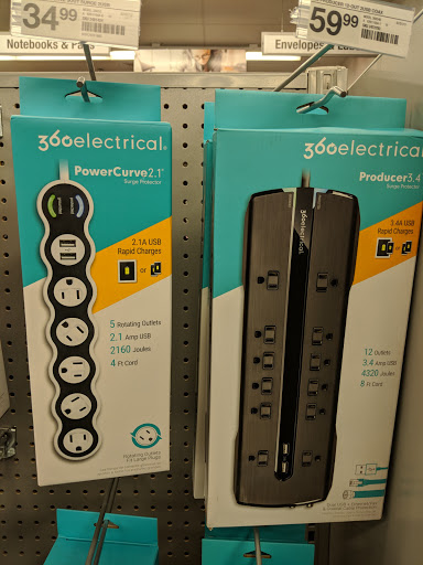 Office Supply Store «Staples», reviews and photos, 9480 Main Street, Fairfax, VA 22031, USA