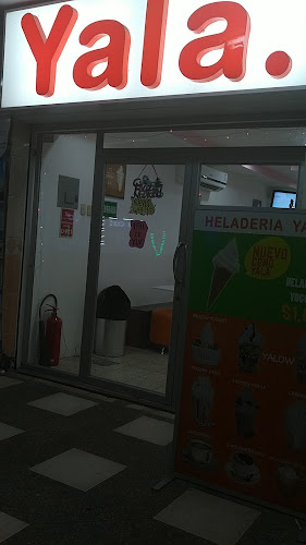Opiniones de Heladeria "YALA" en La Troncal - Heladería
