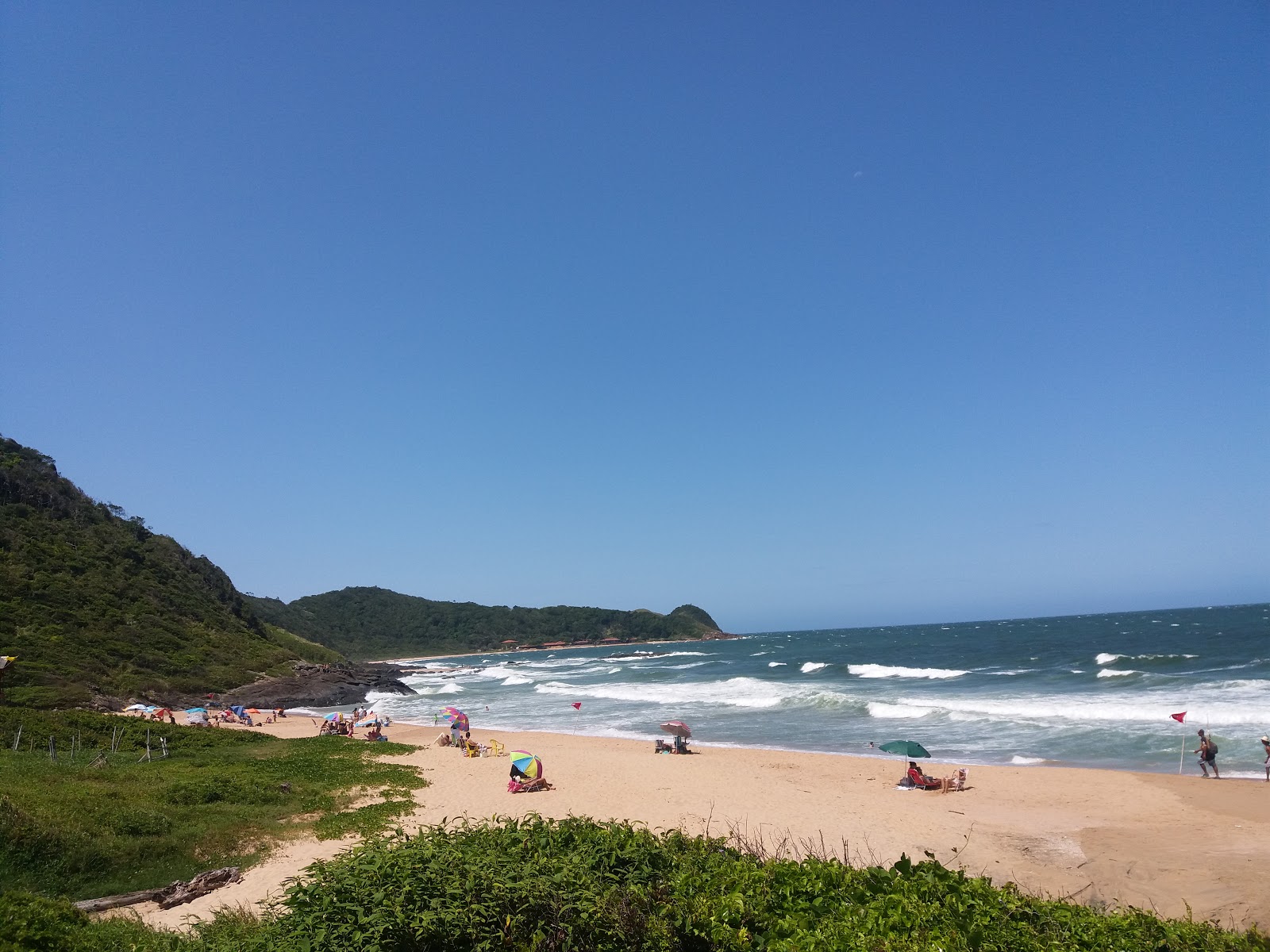 Fotografie cu Praia Vermelha - locul popular printre cunoscătorii de relaxare