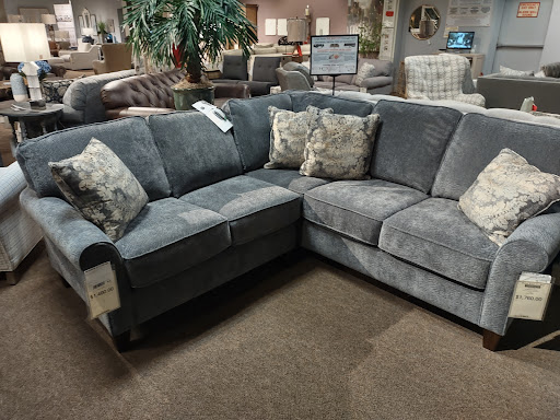Furniture Store «Wayside Furniture», reviews and photos, 1367 Canton Rd, Akron, OH 44312, USA
