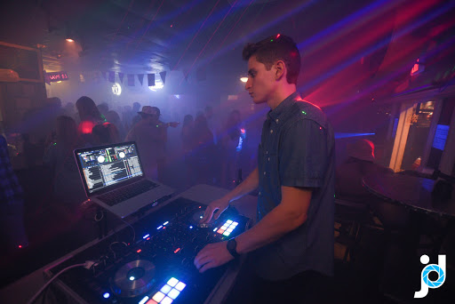 Bar «High Tide Bar», reviews and photos, 508 Red Drew Ave, Tuscaloosa, AL 35401, USA