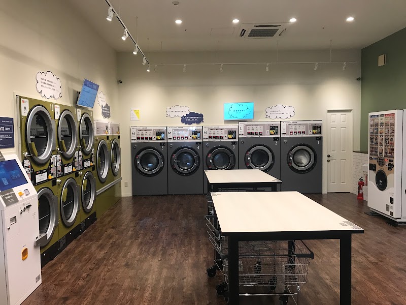 BALUKO LAUNDRY PLACE グリーンマークシティ松戸新田 コインランドリー