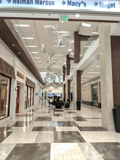 Shopping Mall «Westfield Topanga», reviews and photos, 6600 Topanga Canyon Blvd, Canoga Park, CA 91303, USA