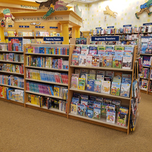 Book Store «Barnes & Noble», reviews and photos, 270 Buckland Hills Dr #1024, Manchester, CT 06040, USA