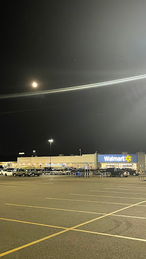 Discount Store «Walmart», reviews and photos, 2222 Crest View Dr, Hudson, WI 54016, USA