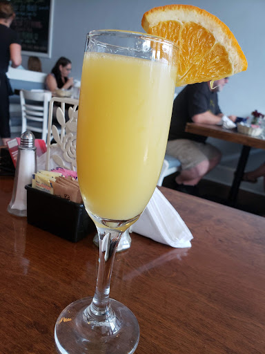 Restaurant «The Magnolia Cafe of Palatka LLC», reviews and photos, 705 St Johns Ave, Palatka, FL 32177, USA