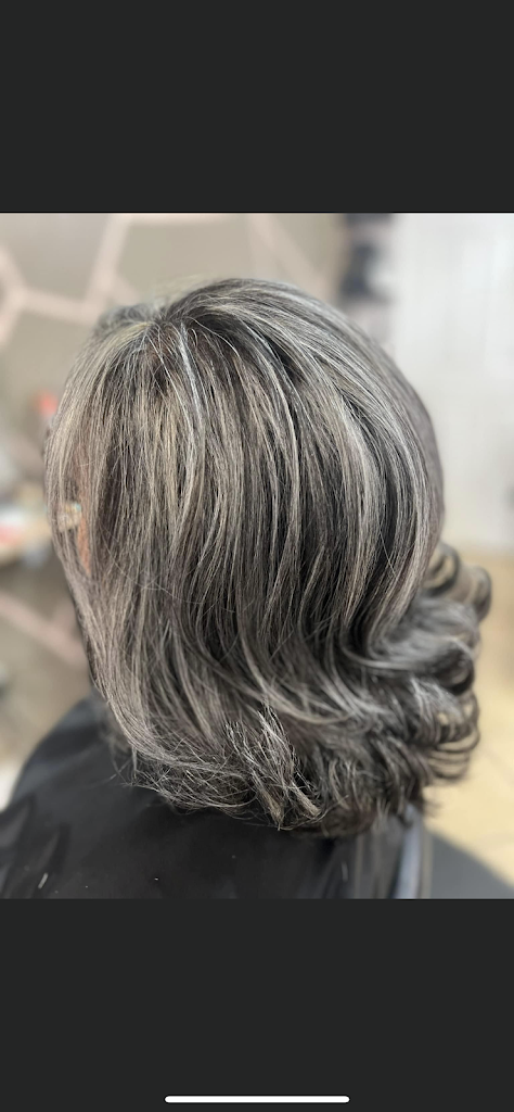 Tatiana hair salon 78577