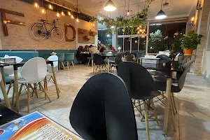 کافه رستوران گردسوز image