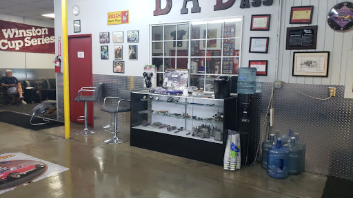 Oil Change Service «Burbank Auto Doctor», reviews and photos, 1619 W Magnolia Blvd, Burbank, CA 91506, USA