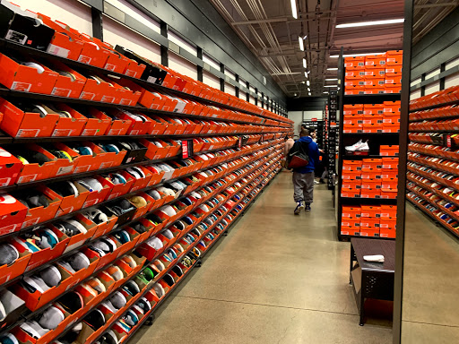 Shopping Mall «Vacaville Premium Outlets», reviews and photos, 321 Nut Tree Rd, Vacaville, CA 95687, USA