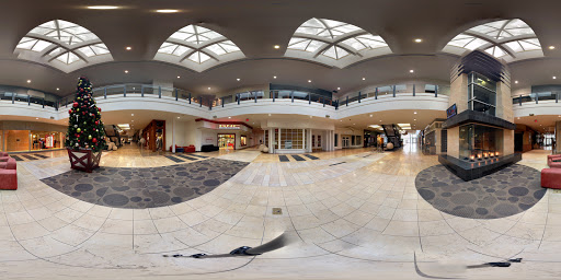 Shopping Mall «Breton Village Shopping Center», reviews and photos, 1814 Breton Rd SE, Grand Rapids, MI 49506, USA