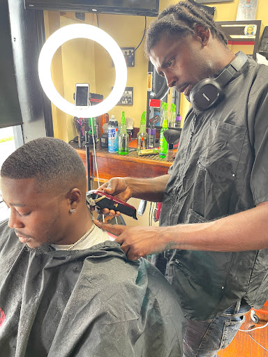 Barber Shop «The R Barbershop», reviews and photos, 3933 Marlton Pike, Pennsauken Township, NJ 08110, USA