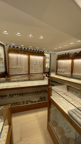 The Corner Jewellery Market - Κοσμηματοπωλείο