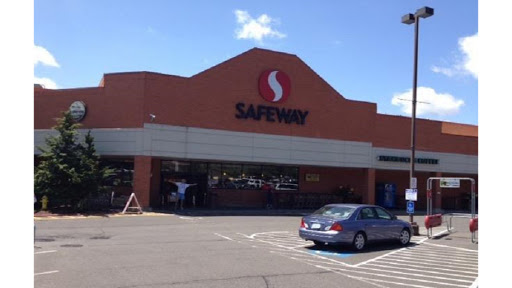 Safeway, 12032 SE Sunnyside Rd, Clackamas, OR 97015, USA, 