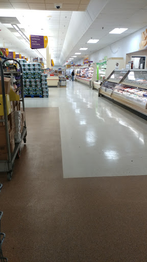 Supermarket «Super Stop & Shop», reviews and photos, 164 Main St, Saugus, MA 01906, USA