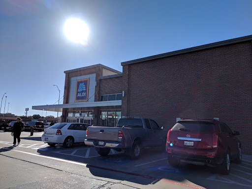Supermarket «ALDI», reviews and photos, 424 E Pioneer Pkwy, Grand Prairie, TX 75051, USA