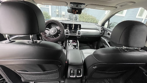 C&J Luxury Auto Care en Willimantic