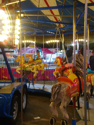 Shopping Mall «Fairgrounds Square Shopping Mall», reviews and photos, 3050 N 5th Street Hwy, Reading, PA 19605, USA