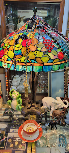 Antique Store «Elite Galleries», reviews and photos, 5517 US-19, New Port Richey, FL 34652, USA