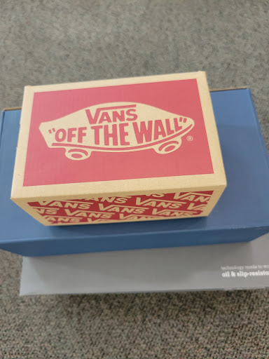 Shoe Store «Famous Footwear», reviews and photos, 18049 NW Evergreen Pkwy, Beaverton, OR 97006, USA