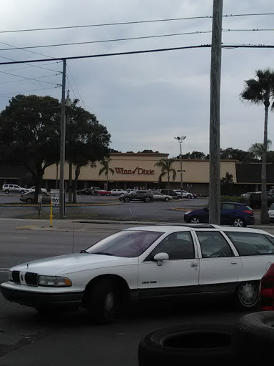 Grocery Store «Winn-Dixie», reviews and photos, 11912 Seminole Blvd, Largo, FL 33778, USA