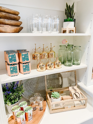 Furniture Store «Carver Junk Company», reviews and photos, 206 N Chestnut St, Chaska, MN 55318, USA