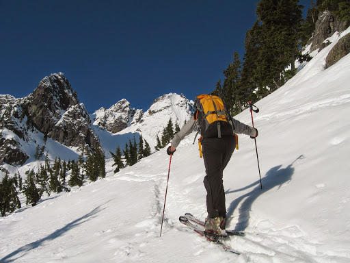 Outdoor Sports Store «Pro Ski and Mountain Service», reviews and photos, 108 W North Bend Way, North Bend, WA 98045, USA