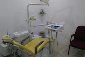 iTooth Dental Clinic image