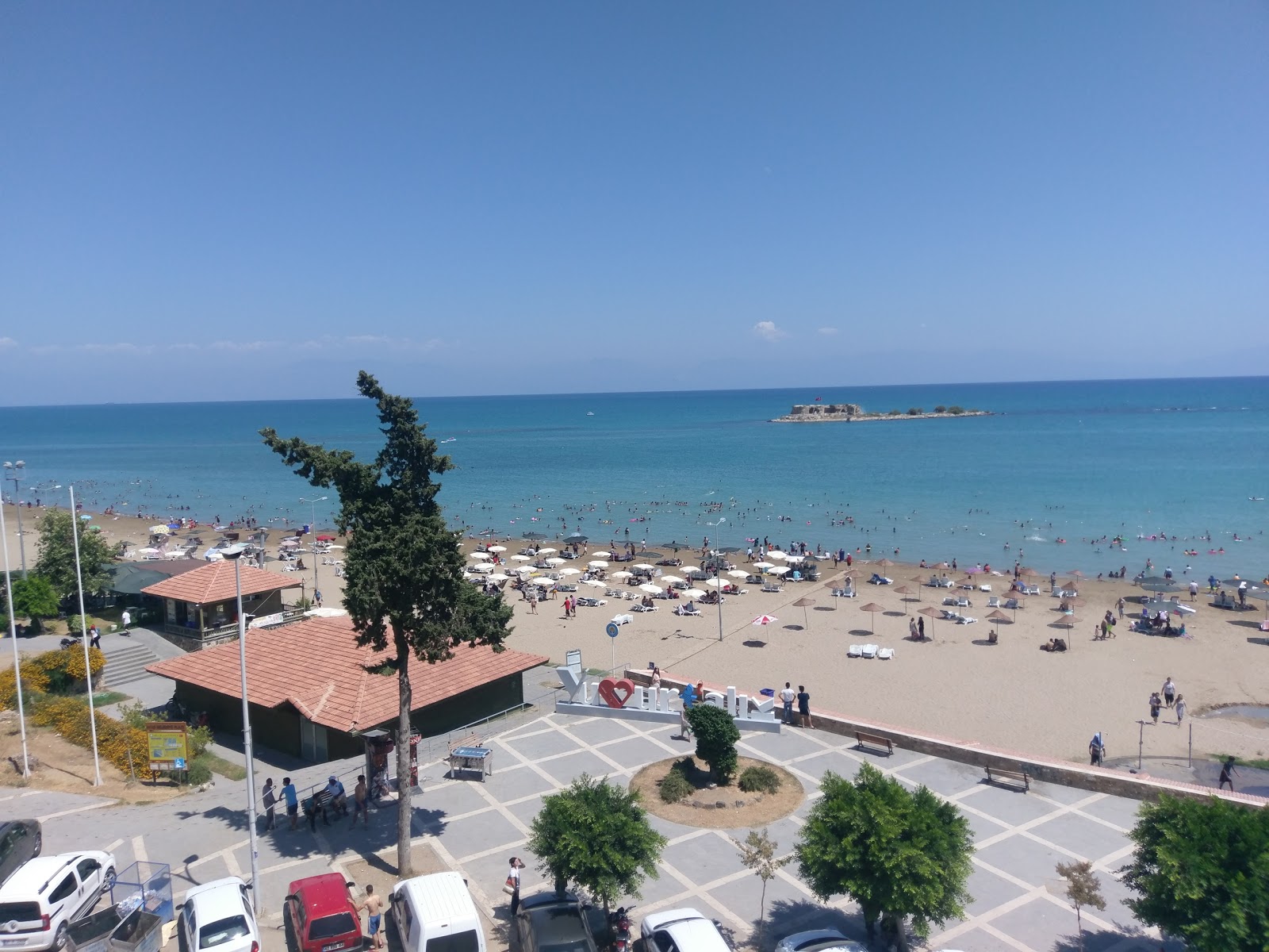 Foto di Yumurtalik beach con baia spaziosa