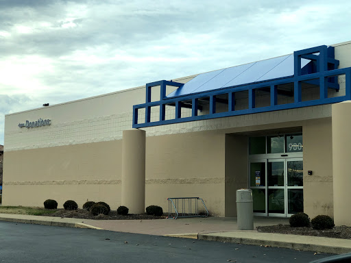 Non-Profit Organization «Goodwill Store», reviews and photos, 980 Creekview Dr, Columbus, IN 47201, USA