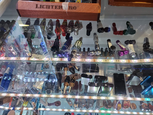 Tobacco Shop «BDT Smoke Shops», reviews and photos, 21640 John R Rd, Hazel Park, MI 48030, USA