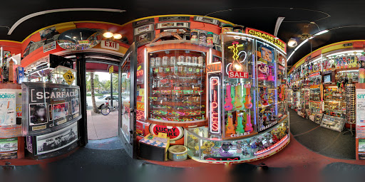 Tobacco Shop «Samaya Smoke shop», reviews and photos, 1419 Washington Ave, Miami Beach, FL 33139, USA