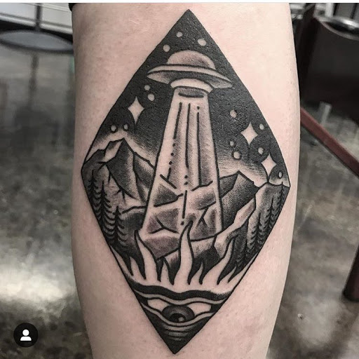 Tattoo Shop «Bulldog Tattoo Parlor», reviews and photos, 3530 Martin Way E, Olympia, WA 98506, USA