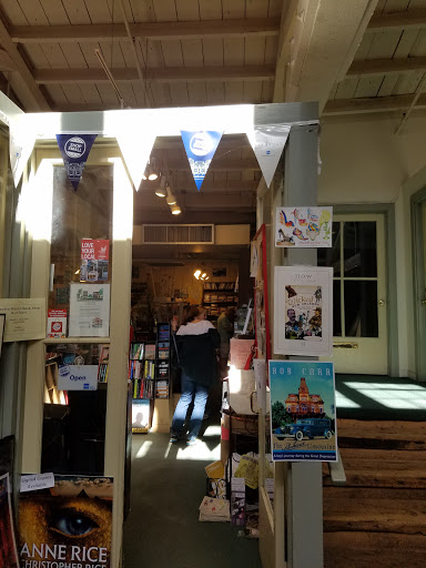 Book Store «Garden District Book Shop», reviews and photos, 2727 Prytania St, New Orleans, LA 70130, USA