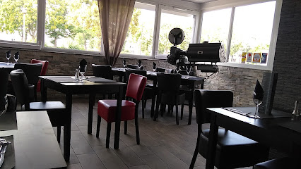 Hotel Restaurant L,Escale Metz - 55 Av. des 2 Fontaines, 57000 Metz, France