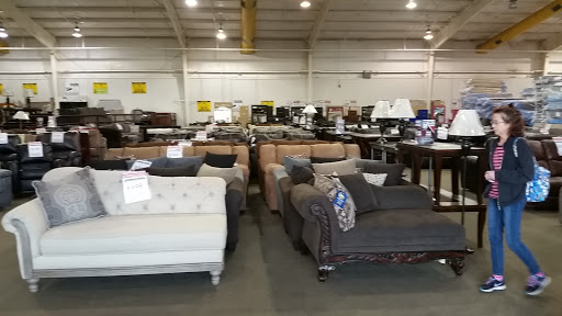 Furniture Store «American Freight Furniture and Mattress», reviews and photos, 737 Lovell Rd, Knoxville, TN 37932, USA