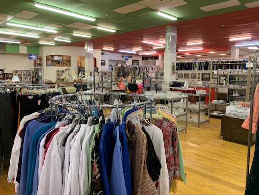 Thrift Store «Nearly New Thrift Shop», reviews and photos, 1250 Bardstown Rd # 114, Louisville, KY 40204, USA