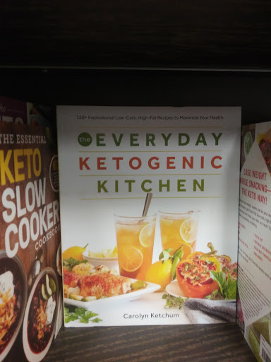 Book Store «Books-A-Million», reviews and photos, 335 Howe Ave, Cuyahoga Falls, OH 44221, USA