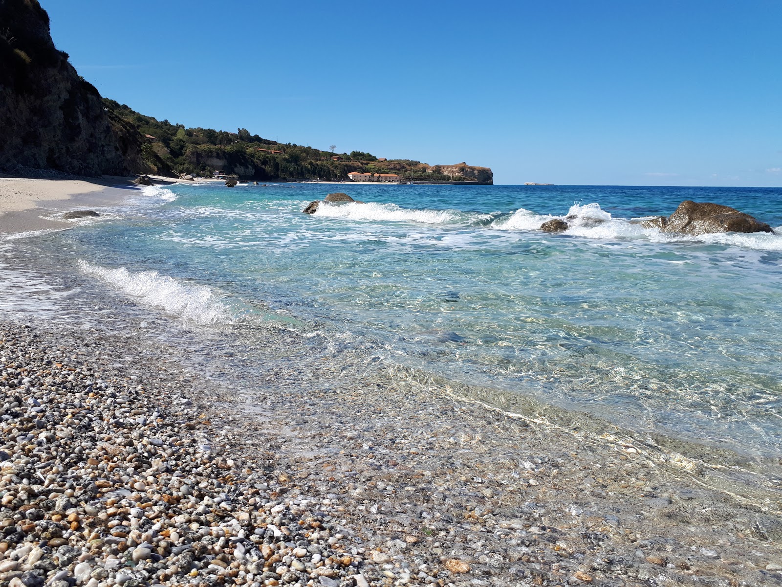 Photo de Plage de l'Hôtel San Giuseppe situé dans une zone naturelle