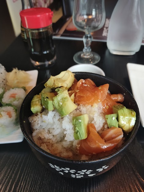 sakura sushi à Montreuil