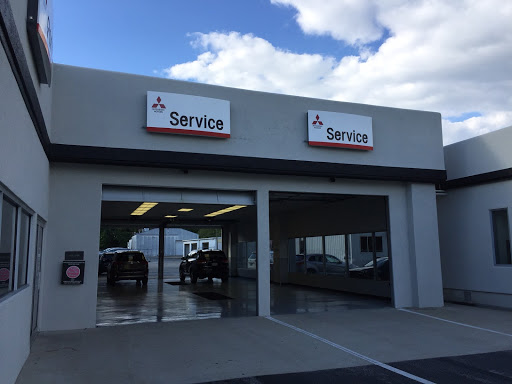 Used Car Dealer «Carriage Mitsubishi», reviews and photos, 2350 Browns Bridge Rd, Gainesville, GA 30504, USA