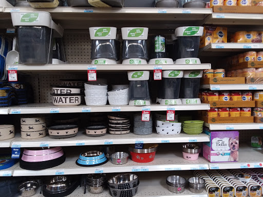 Pet Supply Store «Mounds Pet Food Warehouse», reviews and photos, 2110 S Stoughton Rd, Madison, WI 53716, USA