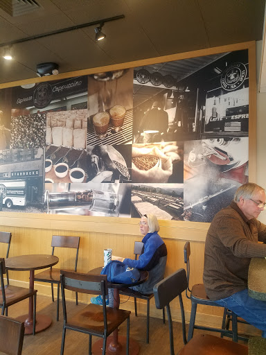 Coffee Shop «Starbucks», reviews and photos, 884 W Main St, Lansdale, PA 19446, USA