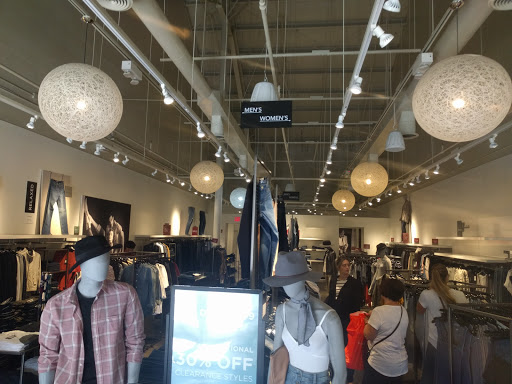 Shoe Store «Converse Factory Store», reviews and photos, 950 Grapevine Ct, Central Valley, NY 10917, USA