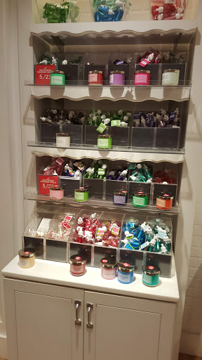 Cosmetics Store «Bath & Body Works», reviews and photos, 2300 Consumer Square, Mays Landing, NJ 08330, USA