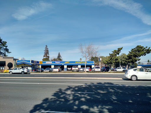 Tire Shop «S & S Tire and Auto Repair», reviews and photos, 597 S Murphy Ave, Sunnyvale, CA 94086, USA