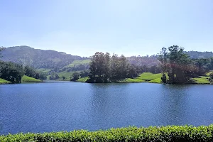 Iravangalar Dam இரவங்கலாறு அணை image