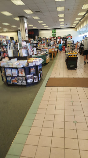 Book Store «Barnes & Noble», reviews and photos, 960 S Colorado Blvd, Glendale, CO 80246, USA